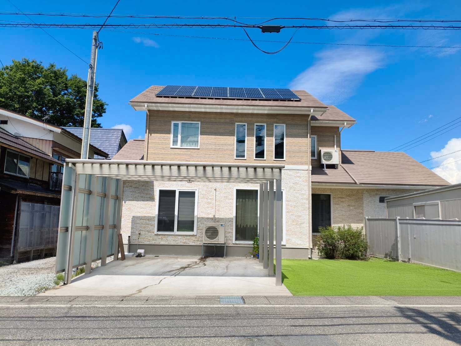 太陽光パネルを設置した実際の戸建て施工例